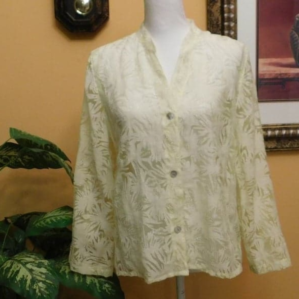 Hearts Of Palm Sheer Floral  Blouse